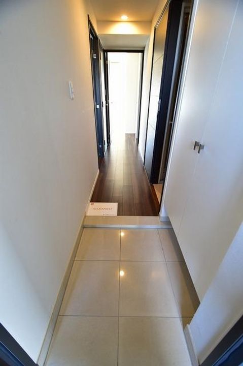 東京都日野市豊田4(マンション)の賃貸物件の玄関