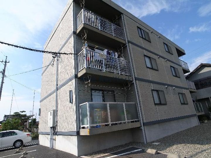 岐阜県羽島郡笠松町無動寺(マンション)の賃貸物件の外観