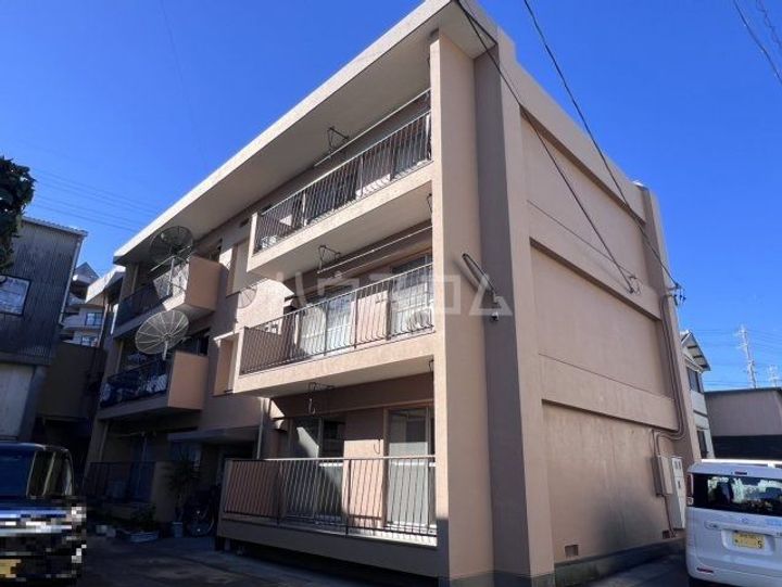 見付ハイツの外観