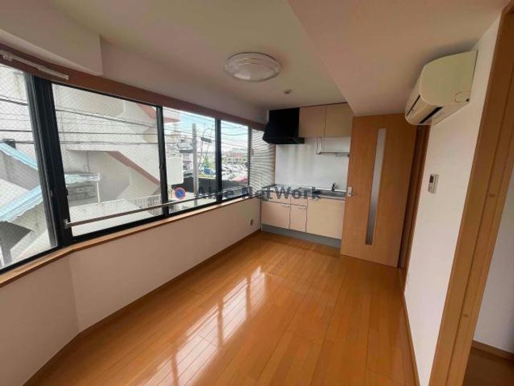 木更津パレスの居間