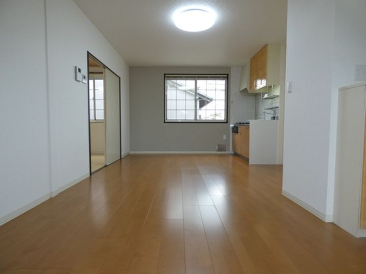 岡山県岡山市東区西大寺中1(アパート)の賃貸物件の居間