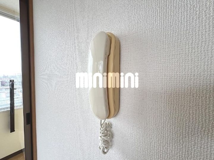 ウスダビルの内装