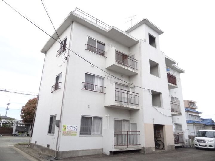 サンアローズ名取の外観