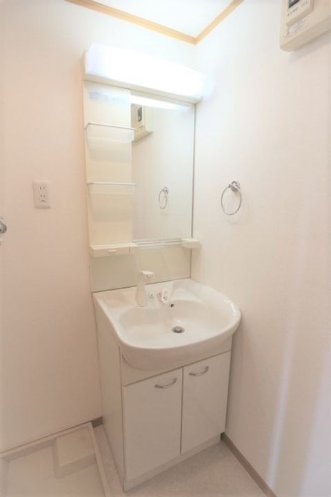 エーデルタウンBの内装