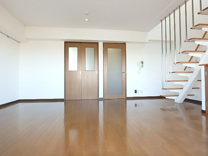 サンルイーズ南赤塚の居間