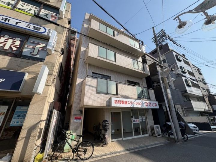 北田辺駅前マンションの外観