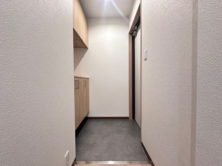 リバーサイドの玄関