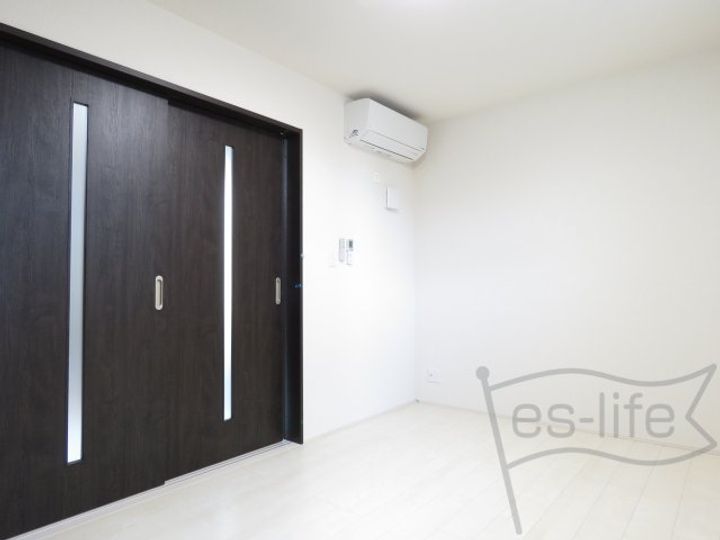 フジパレス城北公園通6番館の居間