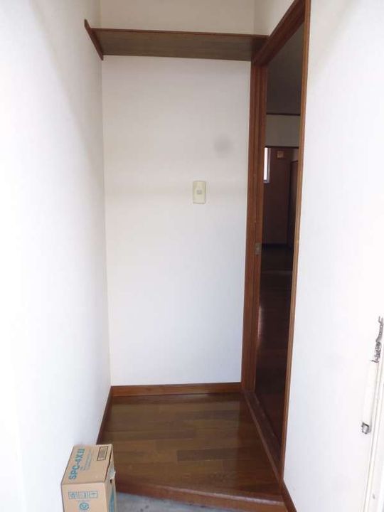 パレスエバメゾンの玄関