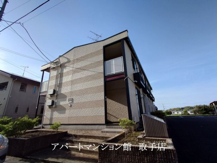 レオパレス駒場の外観