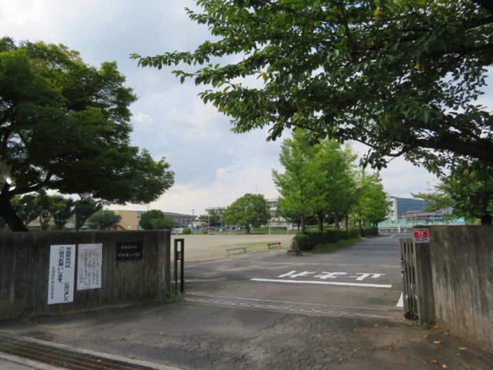 Ascent那加の周辺