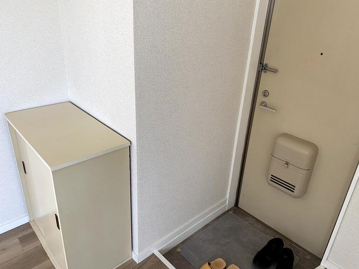 福寿園ハイツIIIの玄関