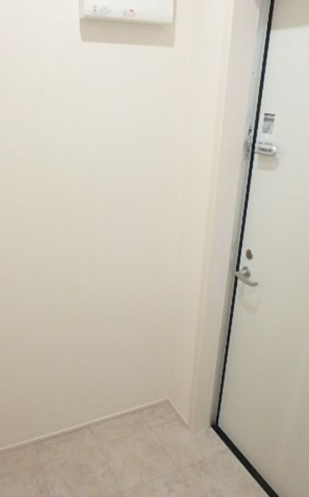 フジパレス三津屋VI番館の玄関