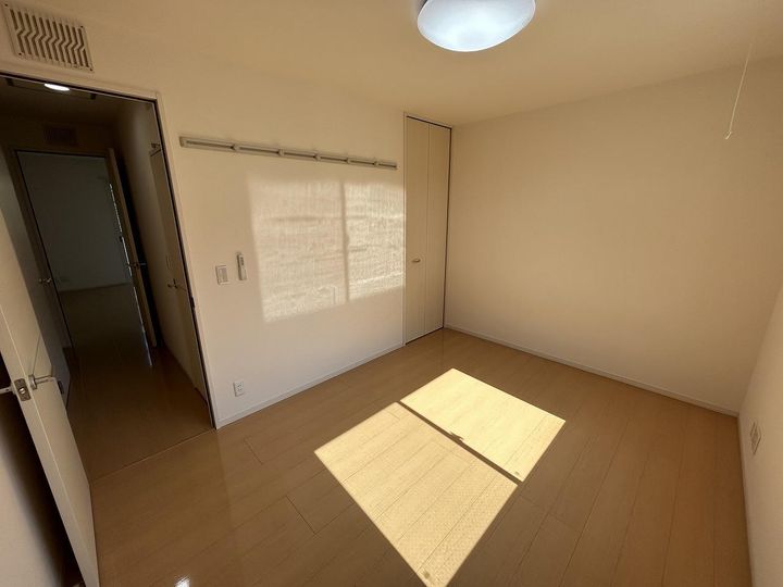 ファーストスクエアの居間