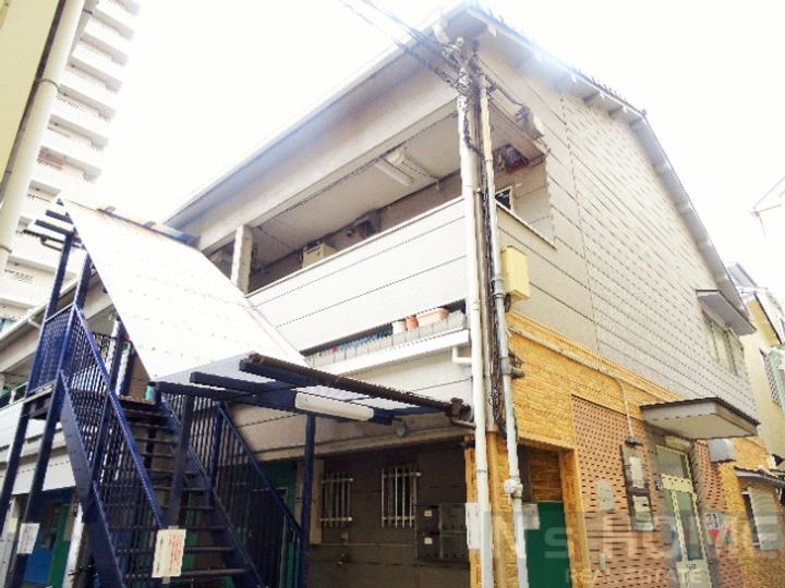 今福鶴見グリーンハイツの外観