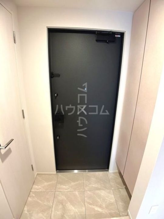 ルフォンプログレ志村坂上の玄関