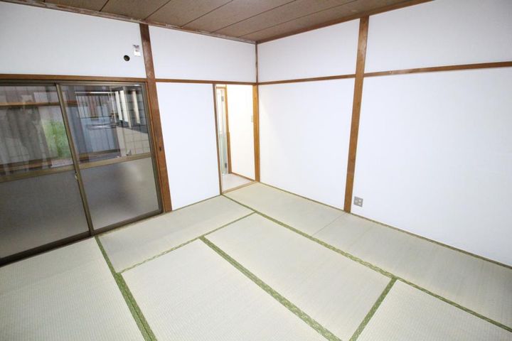 奈良県大和高田市神楽3(一戸建)の賃貸物件の居間