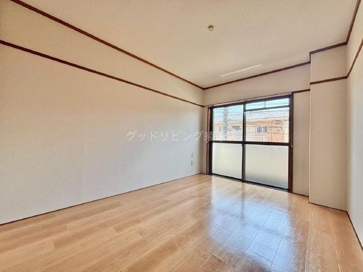 ロイヤルワカバの内装