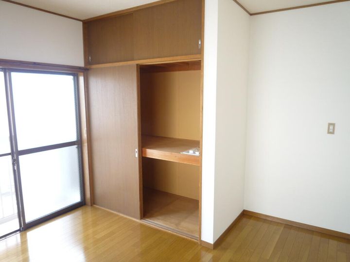 イシイハイツの内装