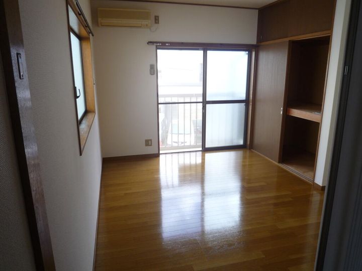 イシイハイツの内装