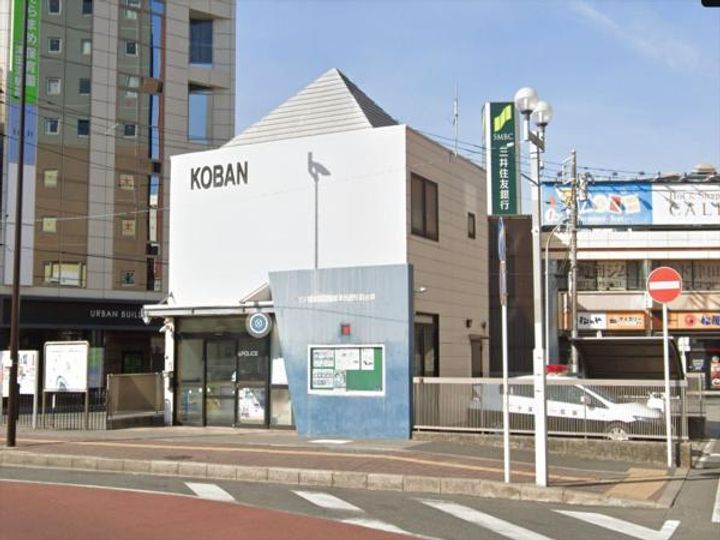 コスモ・ヒロセの周辺