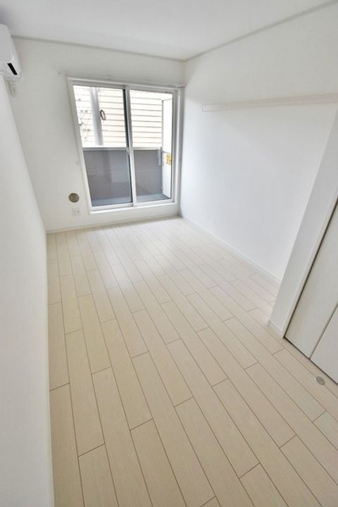 グリーンリーフ鴨居の居間