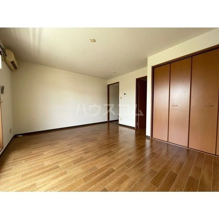 ジュネスコートの内装