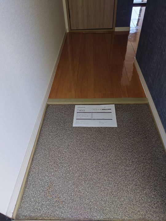 さくらハイツ(昭和町)の玄関