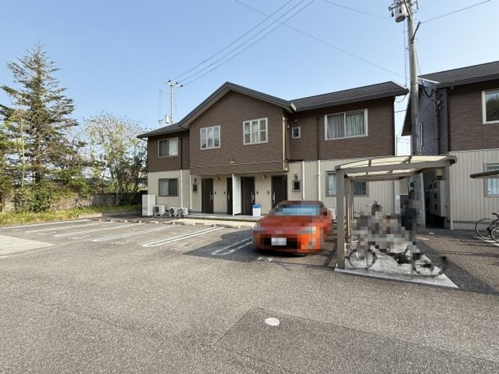 高知県高知市万々(アパート)の賃貸物件の外観