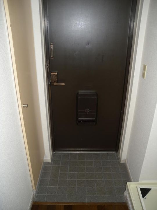 ピエール堀之内の玄関