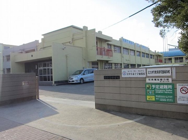 サンシャインプリンセス北九州の周辺