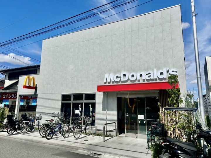 イル・コロ-レの周辺