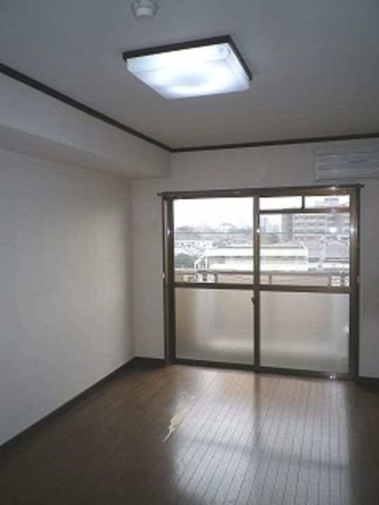 グレイス熊本壱番館の居間