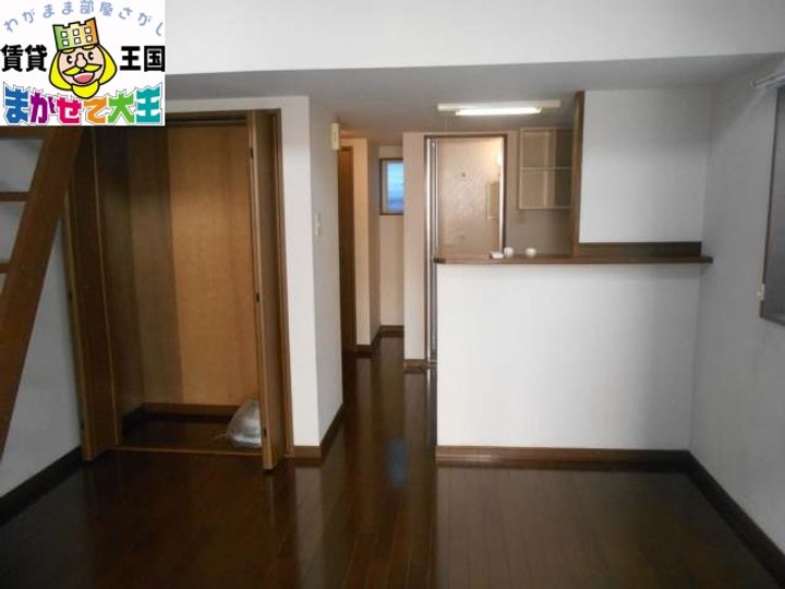 ヒルトップ梁川の居間