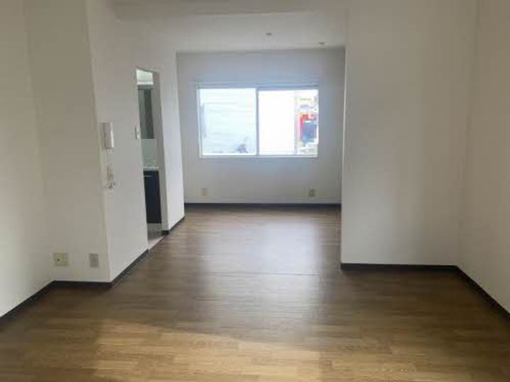 中津ハイツの居間