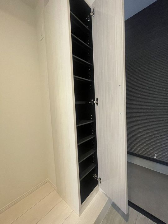 IRORI生田の玄関