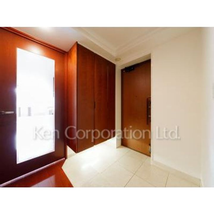 目白御留山シティハウスの玄関