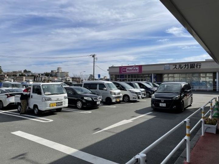 ウィーン稲取の周辺