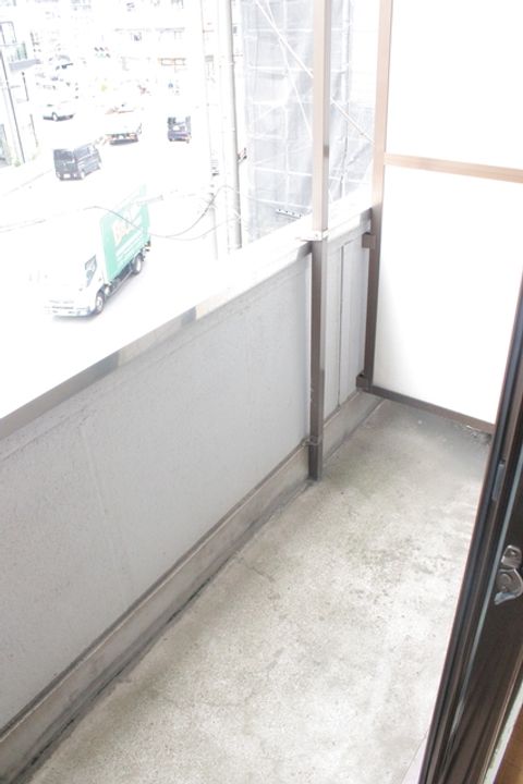 ケイエフビルの内装