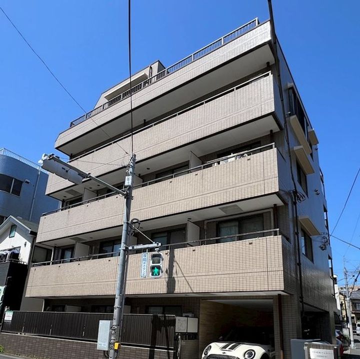 パウゼホイッスヘンの外観