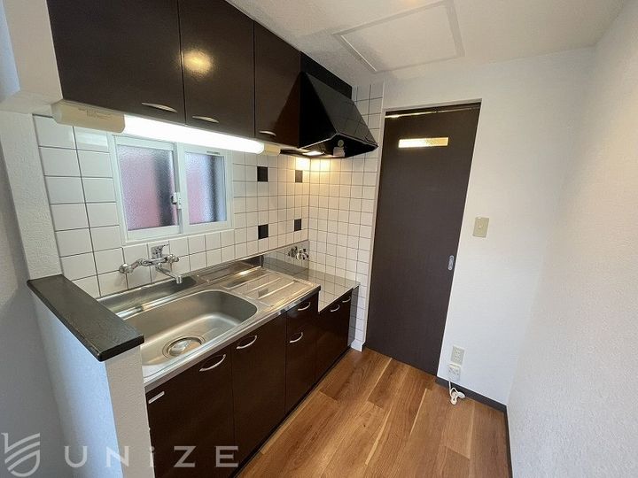 北海道札幌市豊平区平岸四条4(マンション)の賃貸物件のキッチン