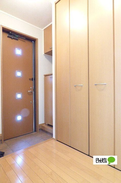 長野県長野市篠ノ井小森(一戸建)の賃貸物件の玄関