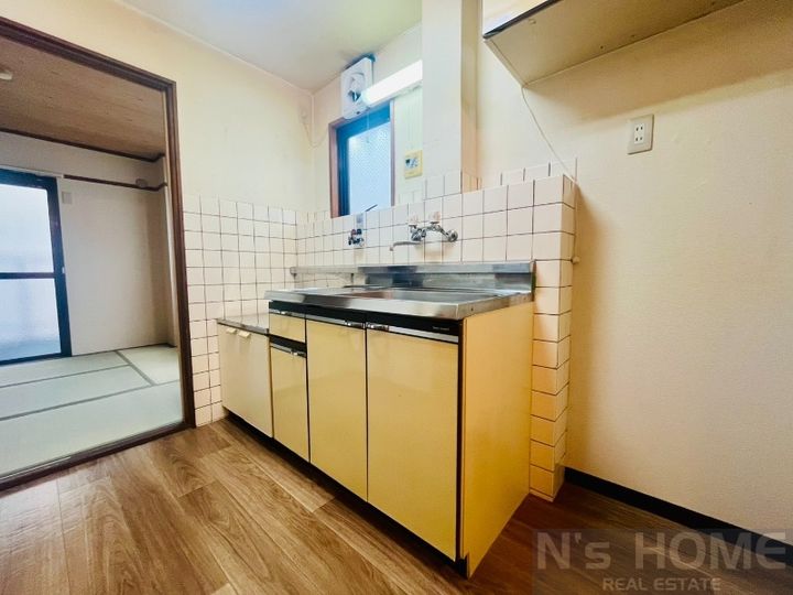 フロンティア放出のキッチン