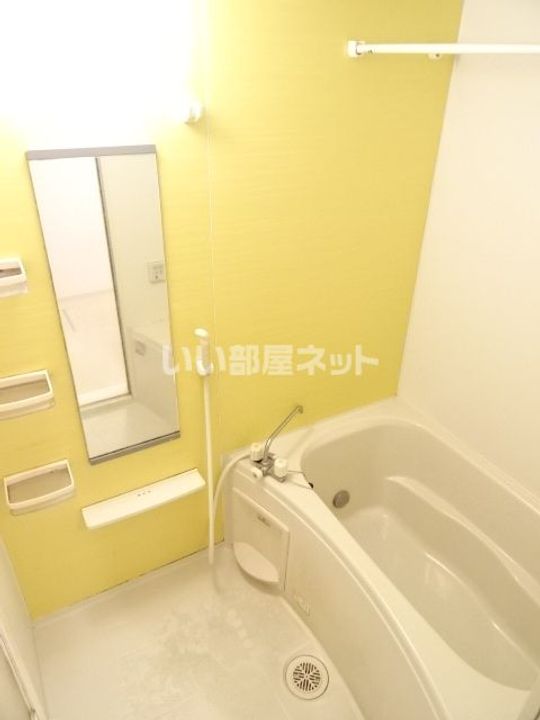 レクイアーレ72 Dの風呂