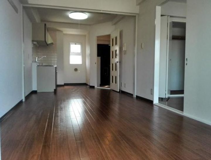 神奈川県横浜市港北区高田西2(マンション)の賃貸物件の居間