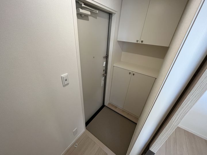 パセオプラシード泉中央の玄関