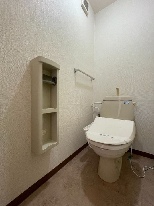 岡山県倉敷市老松町1の賃貸アパートの内装