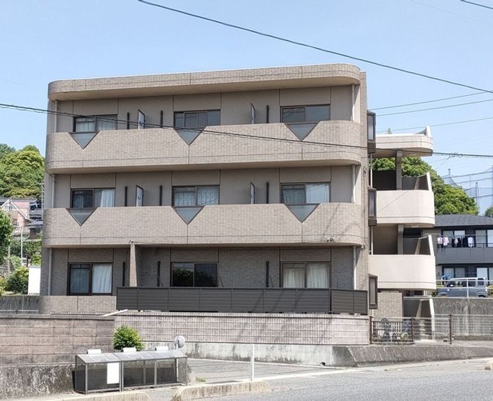 サニーカーサの外観