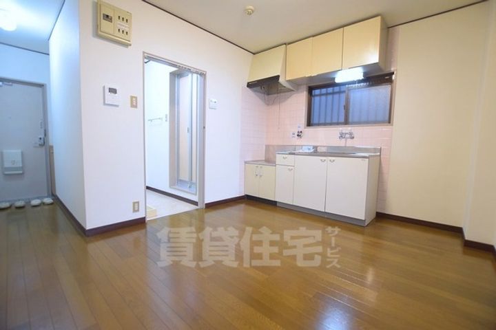 グリーンコート一番館の居間