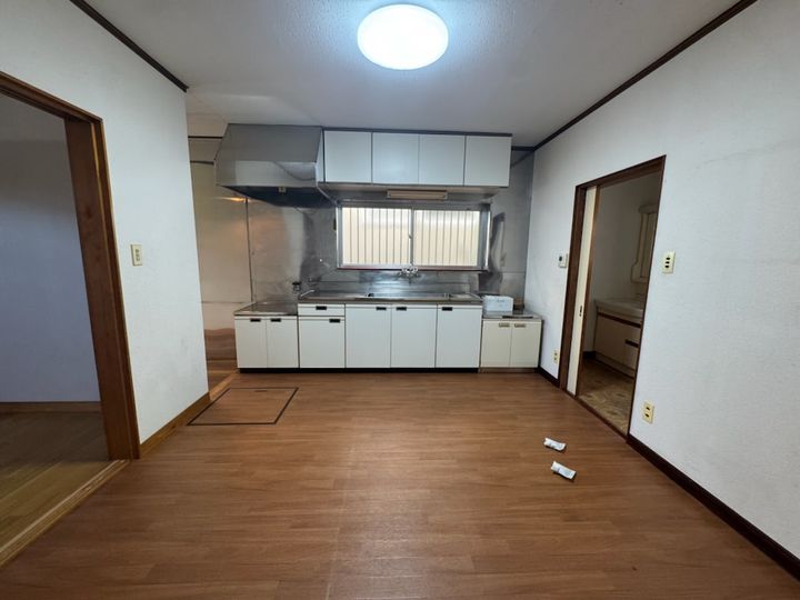 静岡県静岡市葵区瀬名中央4(一戸建)の賃貸物件の居間